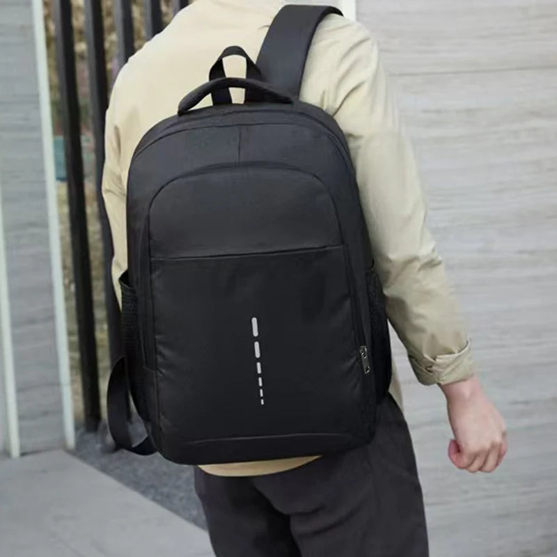 Fashionable Short-Distance Travel Backpack – Large Capacity, Convenient for Business, Meetings & Everyday Use
